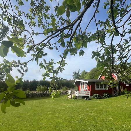 Naturnaera Fritidsboende, Tomtebo - Yintorp Arkelstorp Luaran gambar